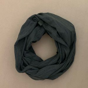 lululemon Vinyasa Scarf